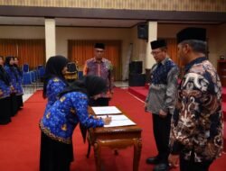 Walikota Zulmaeta Melantik Enam Orang Pejabat Fungsional