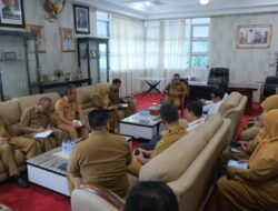 Bupati Eka Putra Tegaskan Komitmennya Pada Tim Pemeriksa