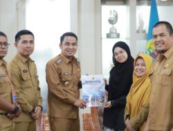 Wako Solok Lepas Aini Yang Lolos Seleksi Program Pertukaran Pemuda Antar Negara