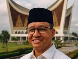 Anies Baswedan Jadi Khotib Jumat di Masjid Raya Sumatera Barat