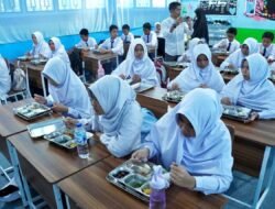 Wali Kota Hendri Arnis Resmikan SPPG Bukit Surungan