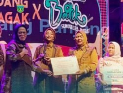 Desain Mike Monalisa Binaan Dekranasda Raih Juara 3 Lomba Desain Busana Batik