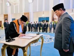 Presiden Prabowo Saksikan Sumpah Jabatan Dwiarso Budi Santiarto