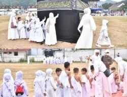627 Anak Kenakan Ihram di Lapangan Ombilin