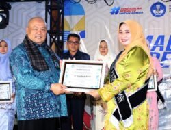 Bunda PAUD Kota Pariaman Terima Penghargaan