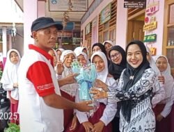 SDN 13 Tanjung Beringin Terima Karangan Bunga di Hari Guru Nasional, Diganjar Apresiasi atas Pelayanan MBG Terbaik