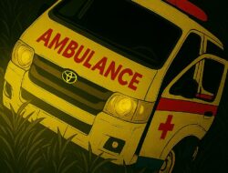 Ambulans Pengangkut Jenazah Korban Banjir Terbalik