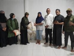 Muslimah Fatahilah Community Tanah Abang Salurkan Bantuan untuk Korban Bencana