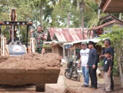 Wako Solok Turun Langsung Upaya Penanganan Pembersihan Lumpur Pasca Banjir.