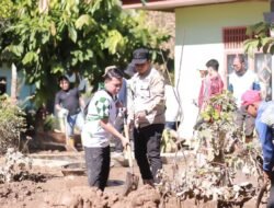 Wali Kota, Wakil Wali Kota Solok Tinjau & Bantu Bersihkan Lokasi Terdampak Banjir