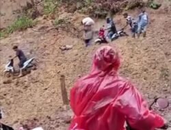 Banjir Sumbar: Ratusan Korban, Agam Terparah