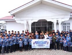 Khuntum Khaira Ummah Getarkan Ayat Suci Suasana Lepas Khafilah MTQ Tingkat Sumbar