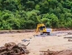 PUPR Padang Bersama Instansi Terkait Luruskan Aliran Sungai Pasca Banjir