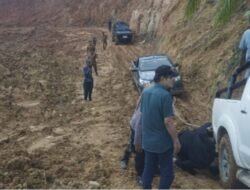 Bupati Yulianto Tembus Longsor, Jalan Aek Nabirong Terbuka
