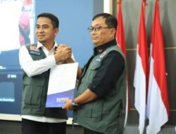 Wako-Wawako Solok Serahkan R3P Kota Solok Pada Sestama BNPB Pusat