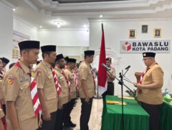 Pramuka Jadi Garda Awasi Pemilu, Kwarcab Padang Kukuhkan Saka Adhyasta