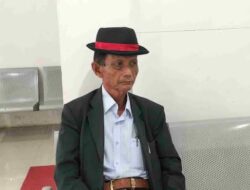 MANYONSONG ACARA BATAGAK PANGHULU ADAT DI NAGARI GURUN