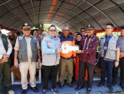 Bupati Eka Putra Ucapkan Terimakasih Mendagri Resmikan Huntara & Serahkan DTH Bagi Korban Bencana