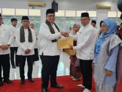 Bupati Serahkan 133 SK Kepala Sekolah