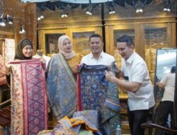 Bupati Solok Dampingi Ketua Dekranasda Kabupaten Solok Ikuti Event INACRAFT 2026