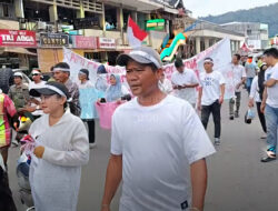 Pedagang Pasar Raya Padang Demo Tolak Relokasi