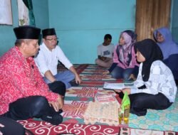 Walikota Zulmaeta Didampingi Wawako Elzadaswarman Serahkan Bantuan Sosial