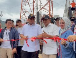 Bupati Solok Dampingi Andre Rosiade Resmikan Tower BTS