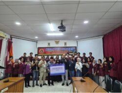 BRI Padang Serahkan Beasiswa Mahasiswa Universitas Ekasakti