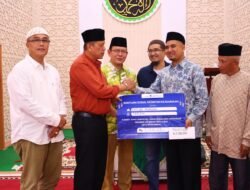 Wako Zulmaeta, Wawako Elzadaswarman Pimpin Syafari Ramadan ke Masjid Muhsinin