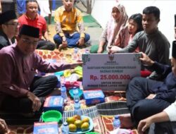 Singgah Sahur di Padang, Wapres dan Gubernur Serahkan Bantuan RTLH