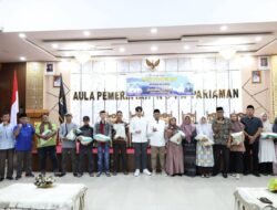 Arisal Azis Berbagi Sembako Untuk 276 Pendidik dan Tendik di Kota Pariaman