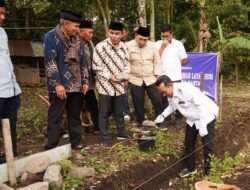 Bupati Letakan Batu Pertama Rumah Layak Huni