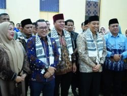 Bupati Eka Putra Titipkan Warga Tanah Datar Ke Bupati Kuansing