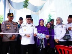 Bupati Eka Putra Launching Posyandu Mawar Merah & Resmikan Sekolah Lansia