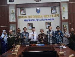 Wako Zulmaeta Lantik Direktur Perum Air Minum Tirta Sago
