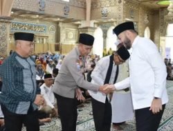 Tabligh Akbar LAZ Al Azhar Sumbar di Masjid Baiturrahmah