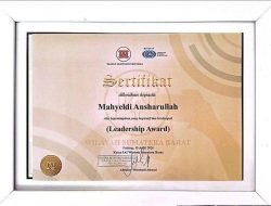 Gubernur Sumbar Mahyeldi Raih “Leadership Award” 2026