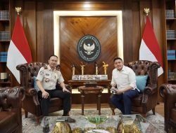 Seskab Teddy Indra Wijaya Terima Dirjen Imigrasi Baru