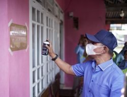Pemkab Solok ‎Labelisasi Rumah Penerima Bansos di Kecamatan Kubung