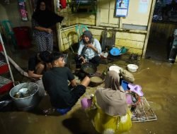 Banjir & Longsor Terjang Tanah Datar