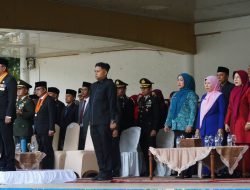 BUPATI BACAKAN SAMBUTAN MENTERI DALAM UPACARA HARKITNAS