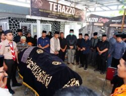 Bupati Eka Putra Ikut Berduka Atas Wafatnya Aulizul Syuib