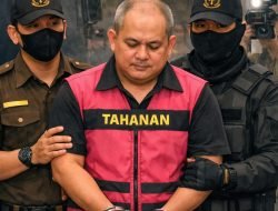Rompi Pink Dadan Hindayana, Korupsi Bergizi Jadi Sorotan