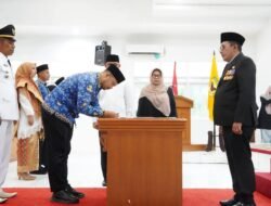 Bupati Eka Putra Lantik 12 Pejabat