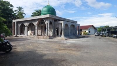 SEBUAH MASJID PERMANEN KENANG KENANGAN DARI KAPOLRES