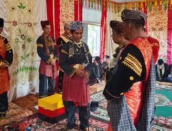 Wartawan Senior Muhamad Syukur Dilewakan Gelar Adat Dt. Godang Rajo