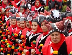 Nagari Padang Magek Sita Perhatian Pengunjung Festival Minangkabau