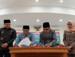 NOTA KESEPAKATAN KUA-PPAS PERUBAHAN DI TANDA TANGANI