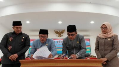NOTA KESEPAKATAN KUA-PPAS PERUBAHAN DI TANDA TANGANI