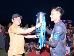 Tigo Kayo FC Angkat Trophy Piala Walikota Payakumbuh